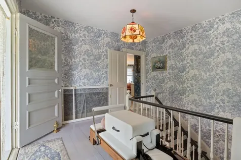 7 Porter Street Paris ME 04281