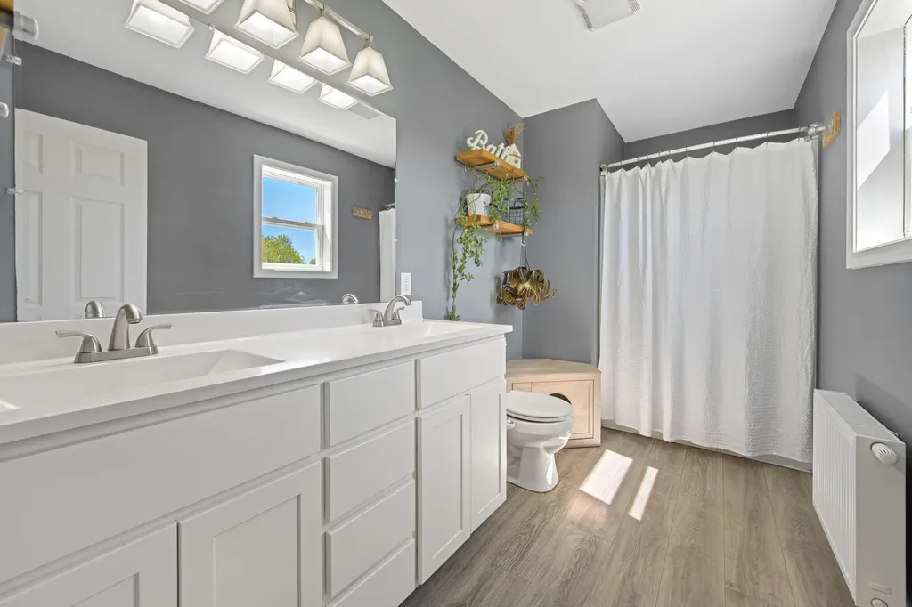 32 Pond Road Saint Albans ME 04971