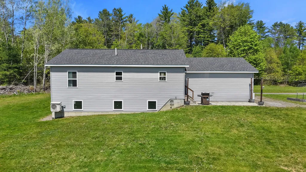 32 Pond Road Saint Albans ME 04971