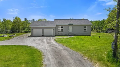 32 Pond Road Saint Albans ME 04971