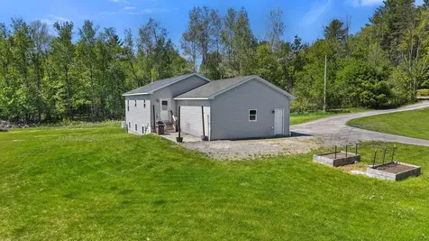 32 Pond Road Saint Albans ME 04971