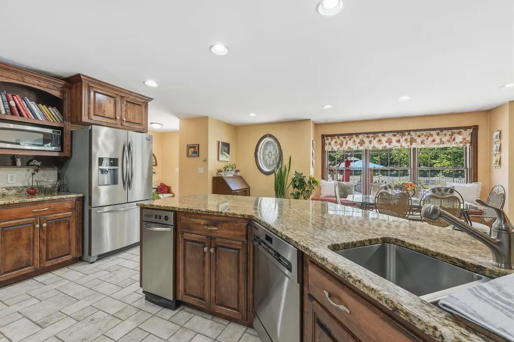 4 Cottagewood Lane Kennebunk ME 04043