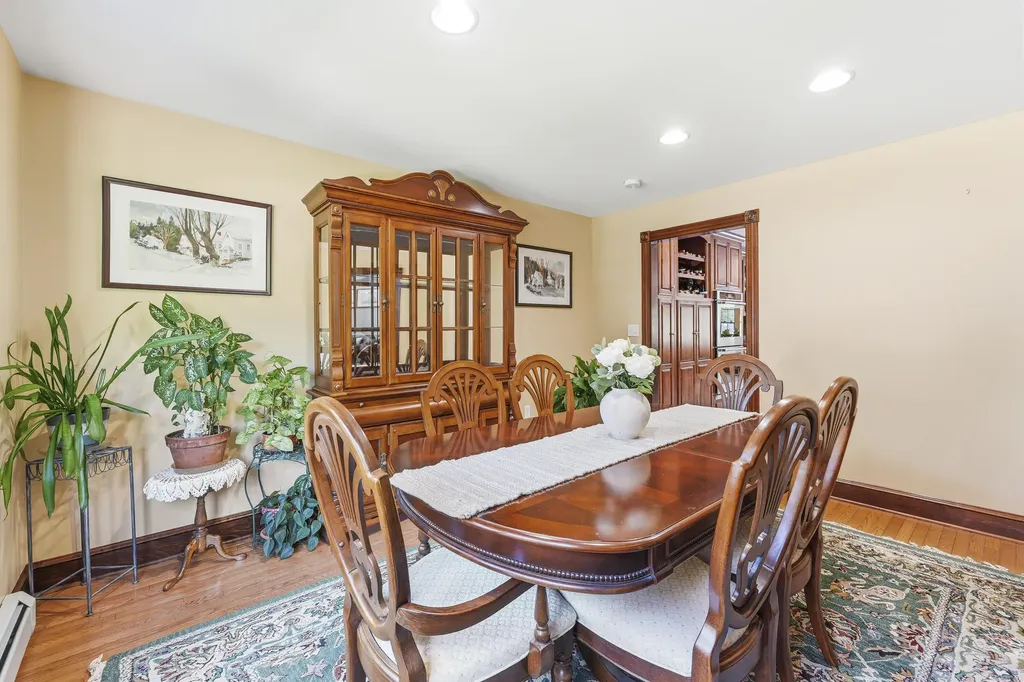 4 Cottagewood Lane Kennebunk ME 04043