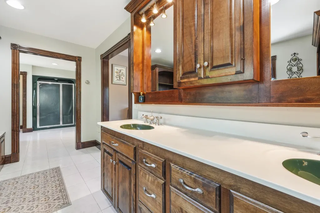 4 Cottagewood Lane Kennebunk ME 04043