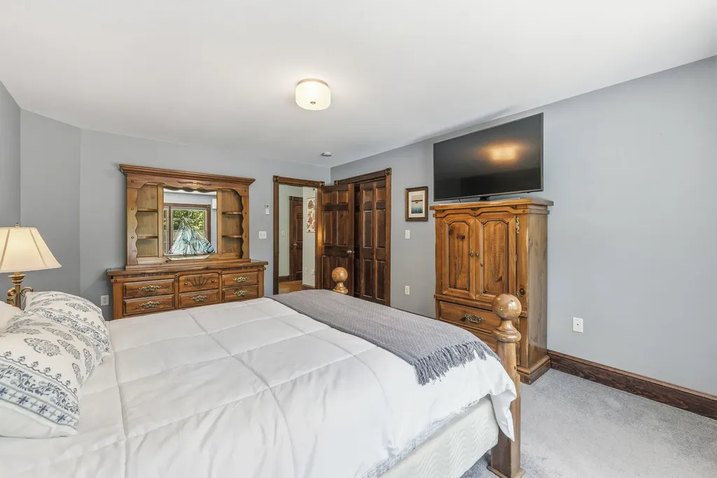 4 Cottagewood Lane Kennebunk ME 04043