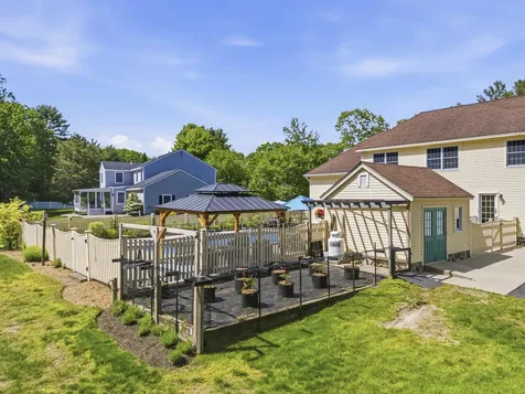 4 Cottagewood Lane Kennebunk ME 04043