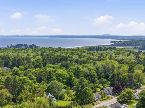 4 Cottagewood Lane Kennebunk ME 04043