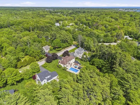 4 Cottagewood Lane Kennebunk ME 04043
