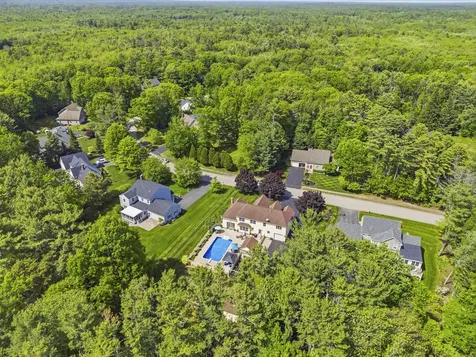 4 Cottagewood Lane Kennebunk ME 04043
