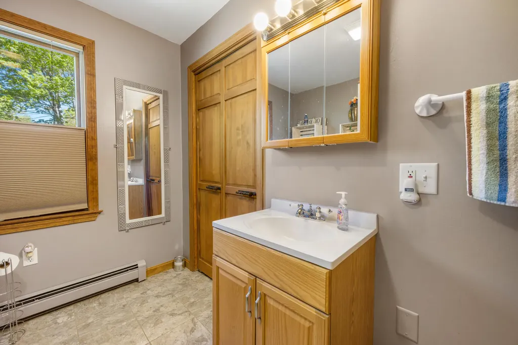 36 Vicki's Way Milford ME 04461