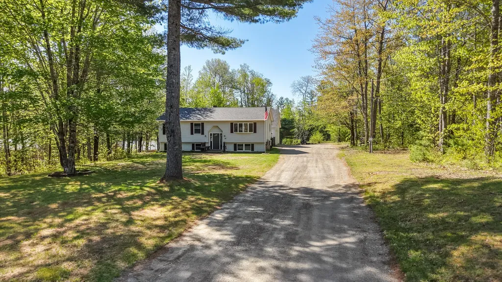 36 Vicki's Way Milford ME 04461