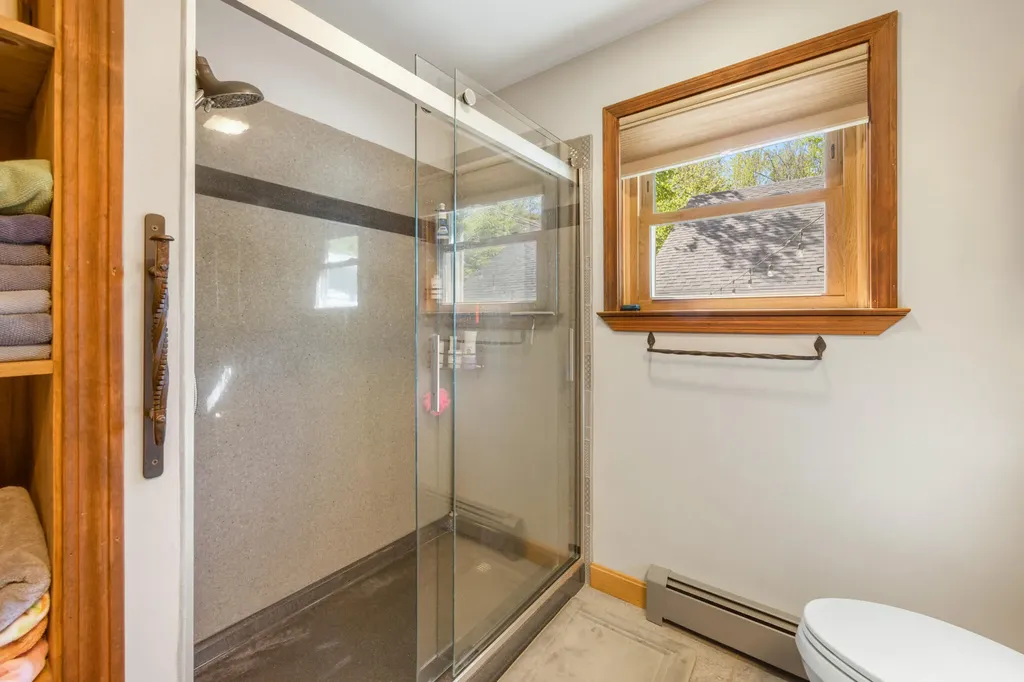 36 Vicki's Way Milford ME 04461