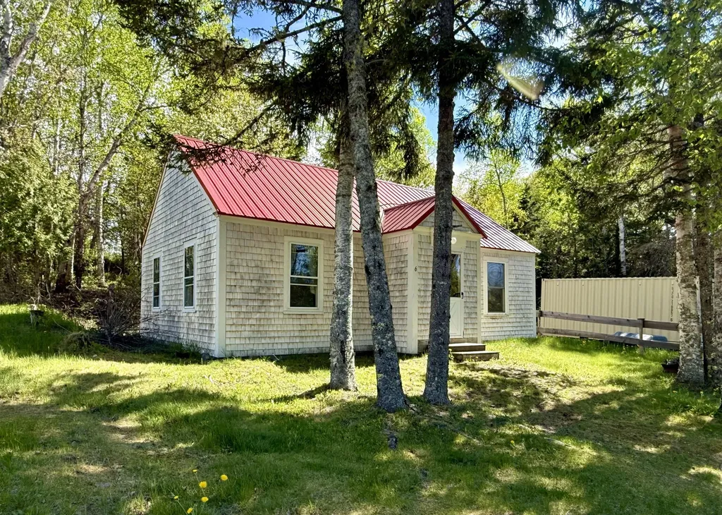 6 Meyer Street Eastport ME 04631