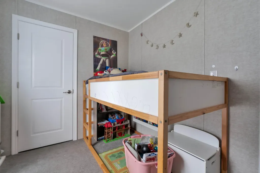 10 Primrose Lane Brunswick ME 04011