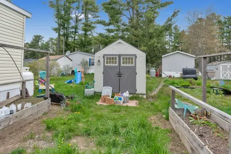 10 Primrose Lane Brunswick ME 04011
