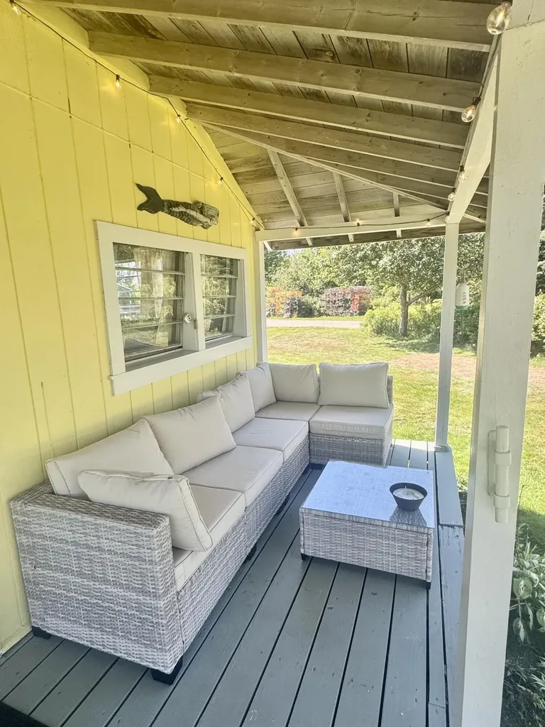 63 York Road Vinalhaven ME 04863