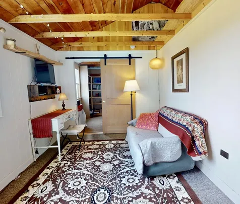 63 York Road Vinalhaven ME 04863
