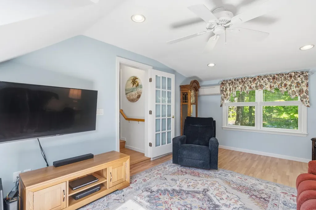 5 Yorke Ridge Way York ME 03909
