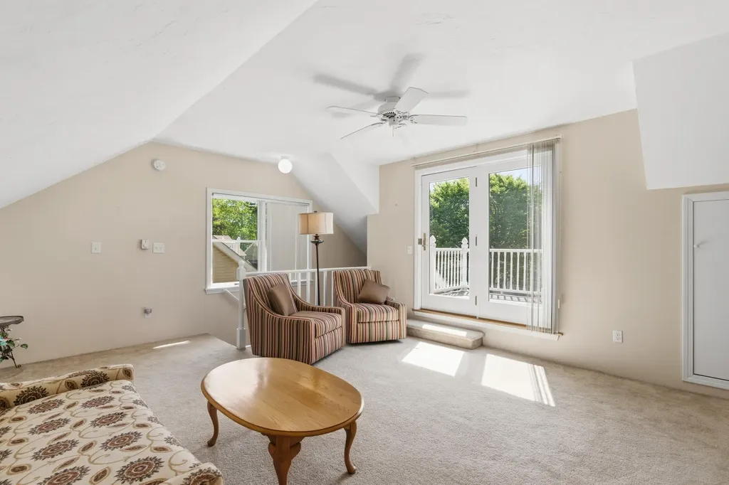 5 Yorke Ridge Way York ME 03909