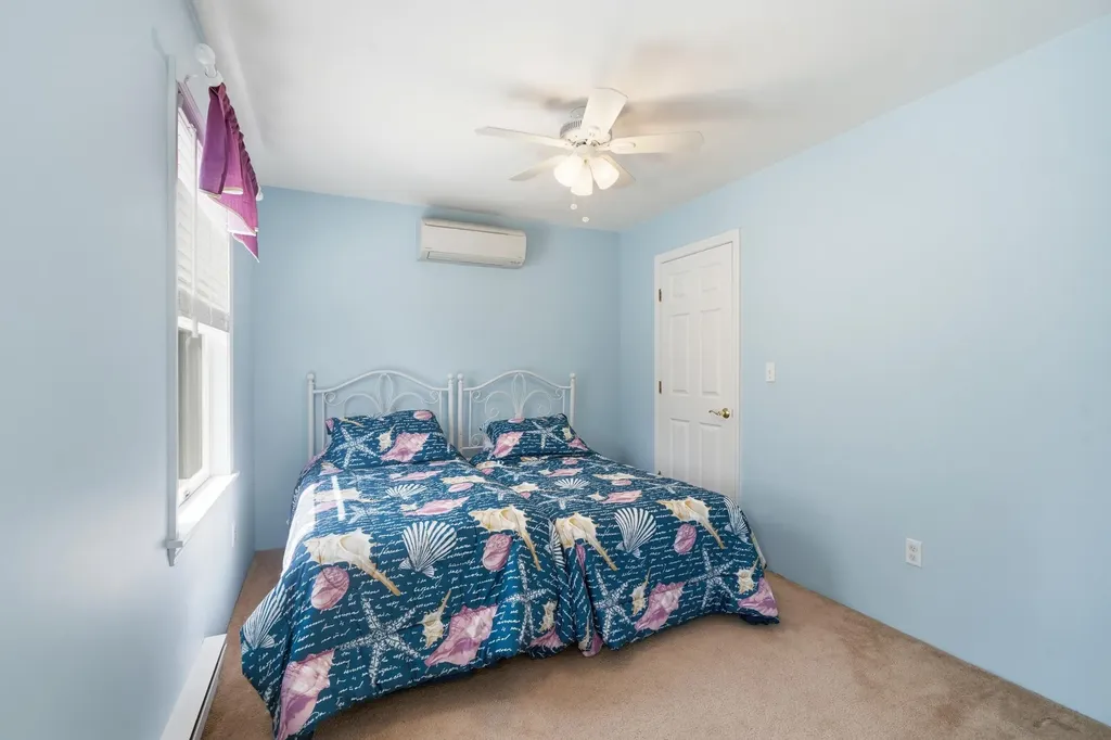 5 Yorke Ridge Way York ME 03909