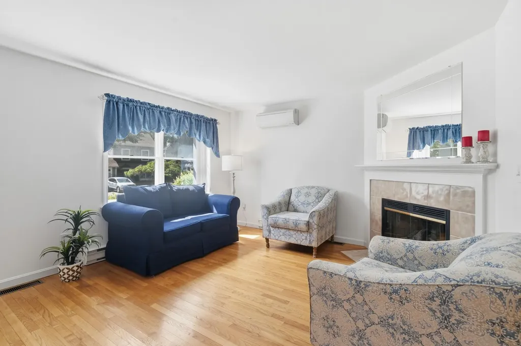 5 Yorke Ridge Way York ME 03909