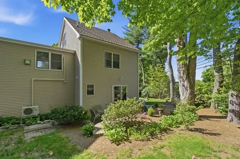 5 Yorke Ridge Way York ME 03909