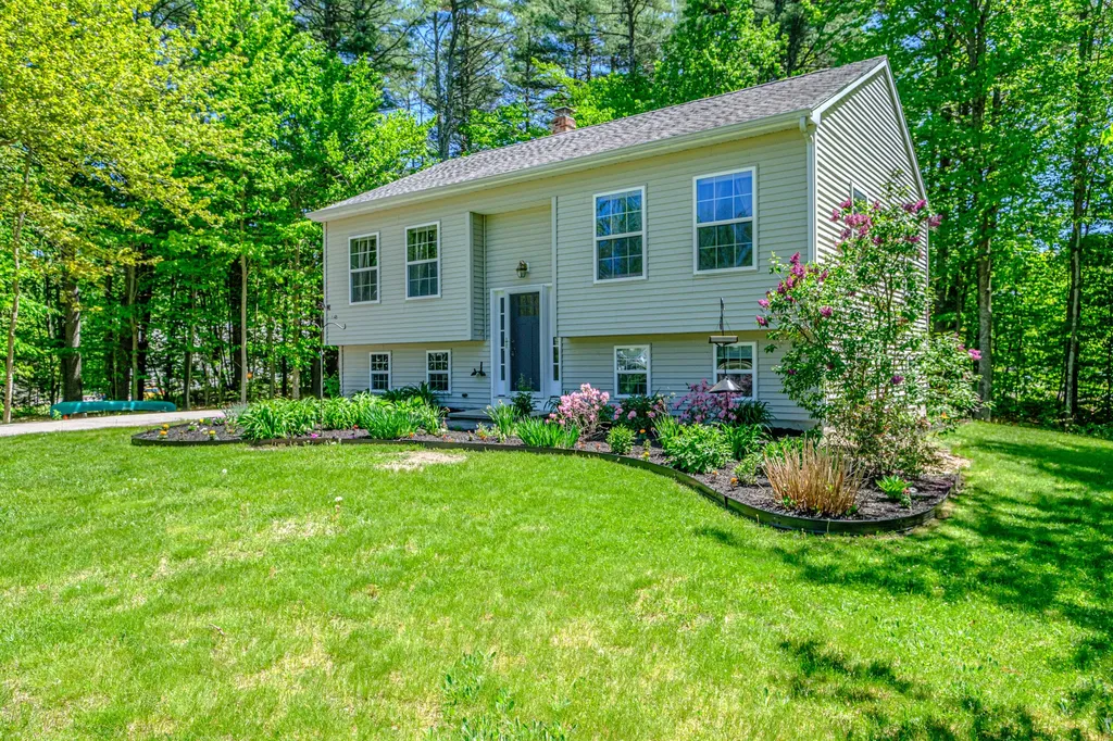 37 Dakota Drive Windham ME 04062
