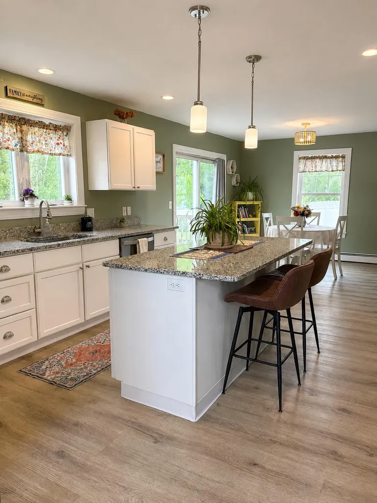 13 Champagne Lane Lisbon ME 04250