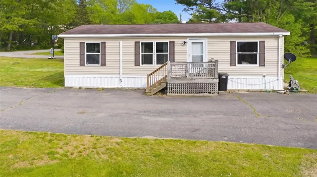 271 Old Alfred Road Arundel ME 04046