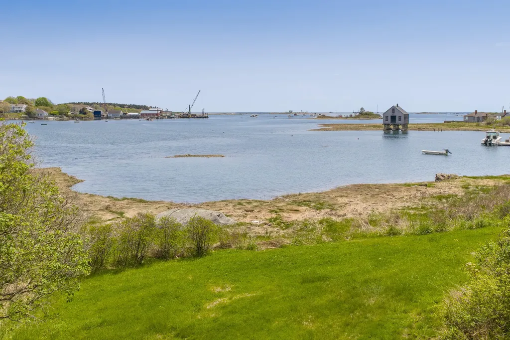 34 Langsford Road Kennebunkport ME 04046