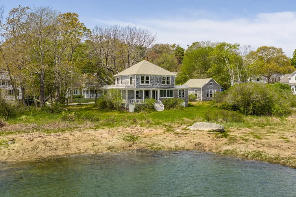 34 Langsford Road Kennebunkport ME 04046