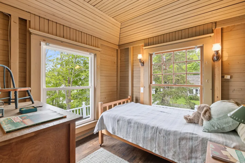 34 Langsford Road Kennebunkport ME 04046