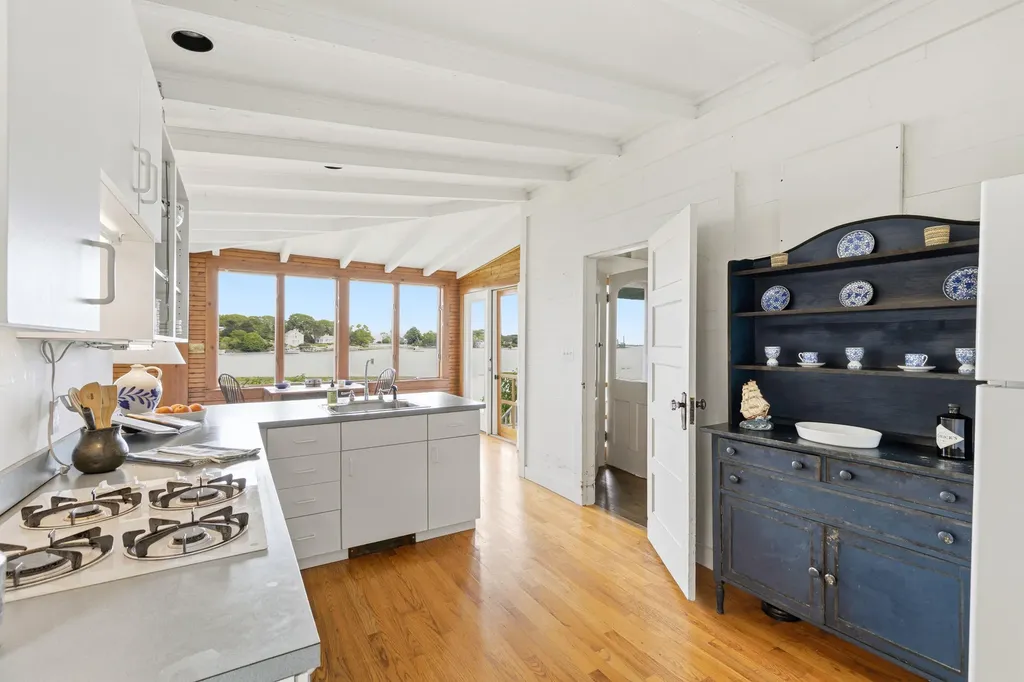 34 Langsford Road Kennebunkport ME 04046