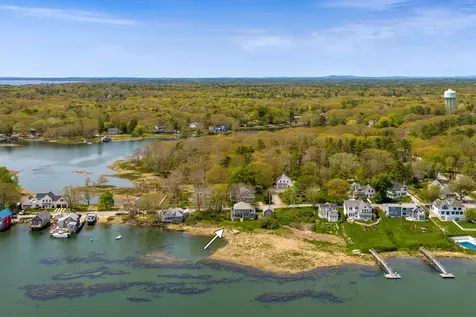 34 Langsford Road Kennebunkport ME 04046