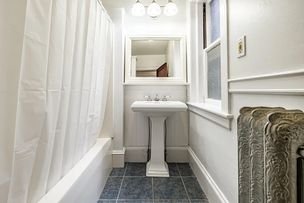 199 Vaughan Street Portland ME 04102