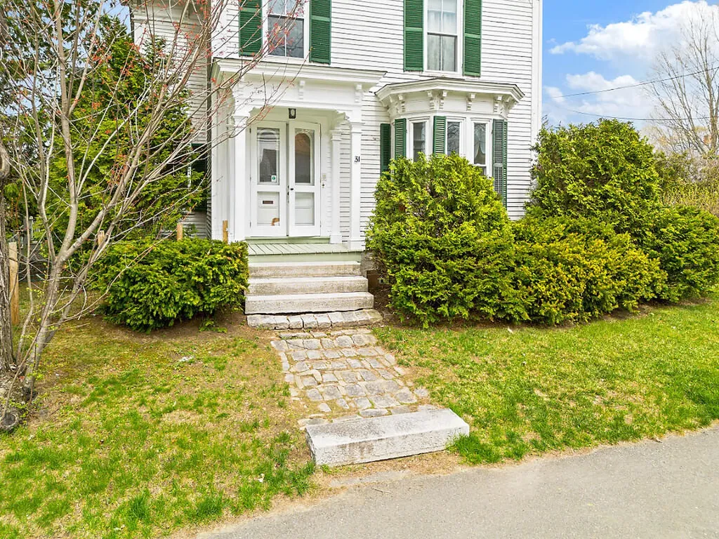 31 Winter Street Waterville ME 04901