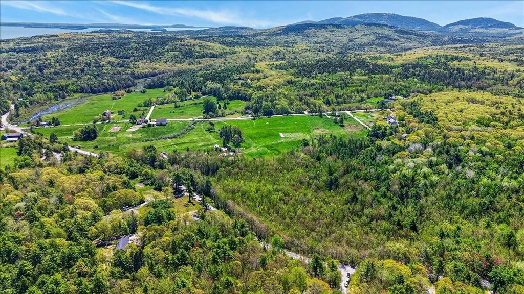 571 Crooked Road Bar Harbor ME 04609