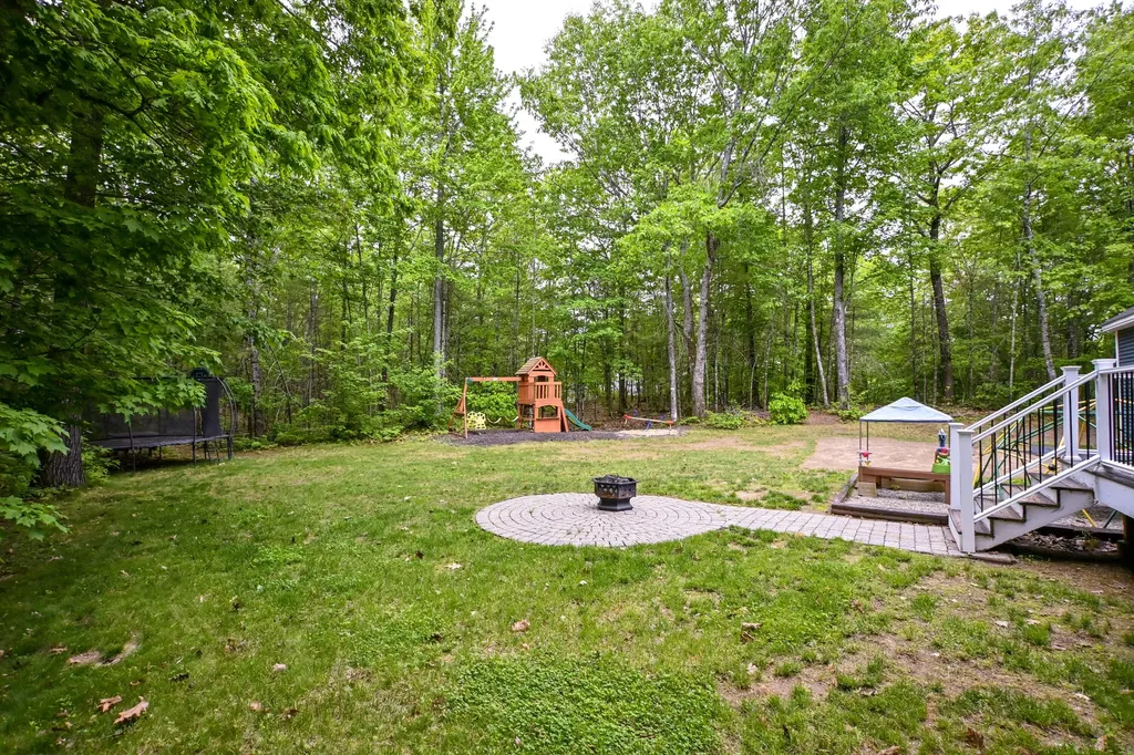 15 Danylle Drive Limington ME 04049