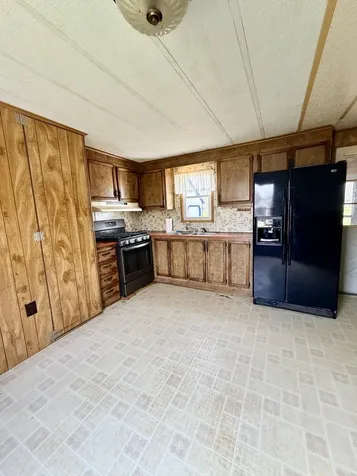 15 West Street Machias ME 04654