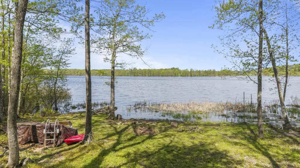 18 Duck Cove Lane Gardiner ME 04345