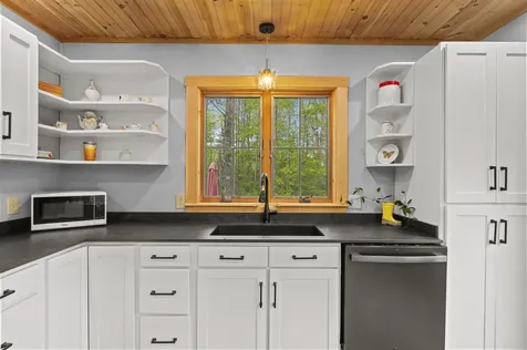 18 Duck Cove Lane Gardiner ME 04345
