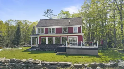 18 Duck Cove Lane Gardiner ME 04345