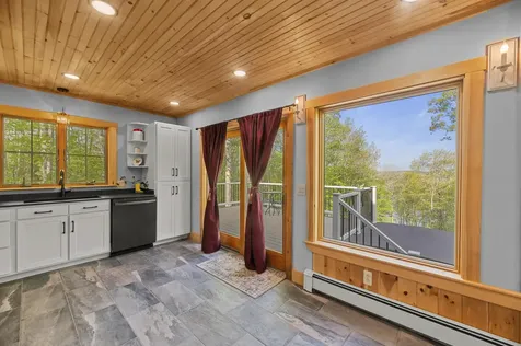 18 Duck Cove Lane Gardiner ME 04345