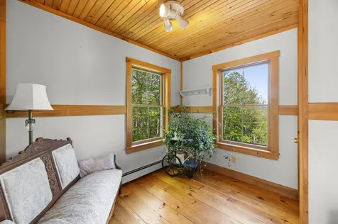18 Duck Cove Lane Gardiner ME 04345