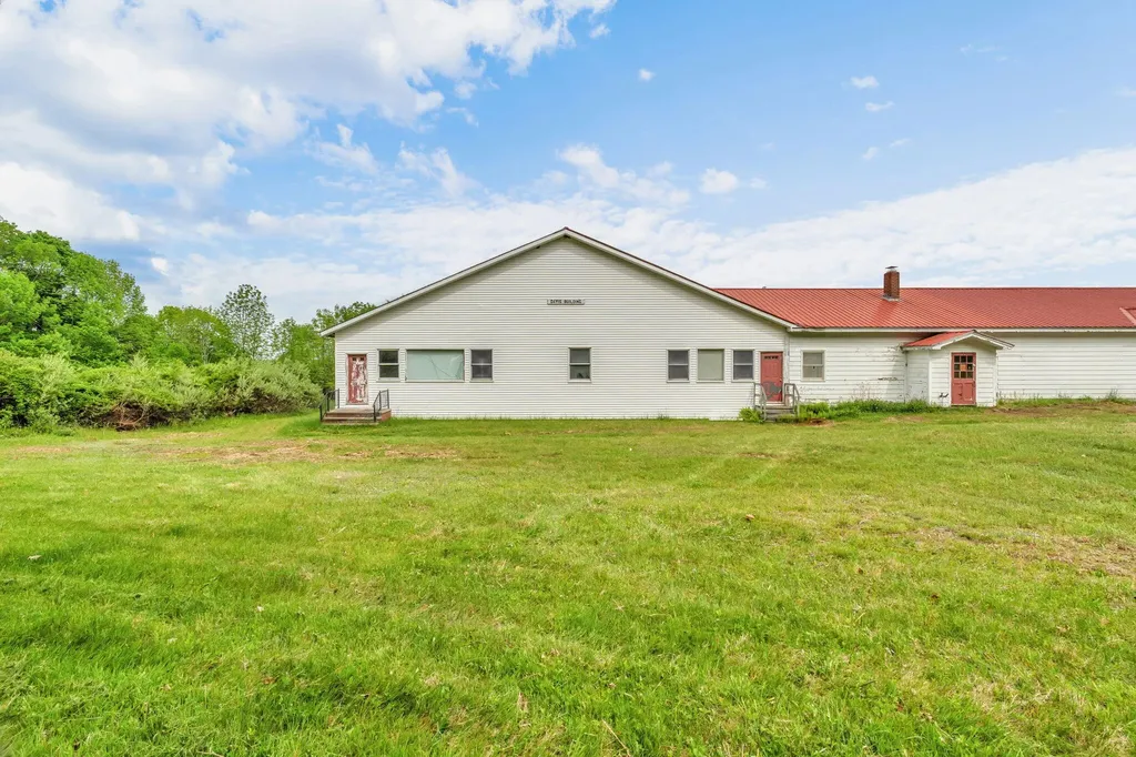 99 Easy Street Canaan ME 04924