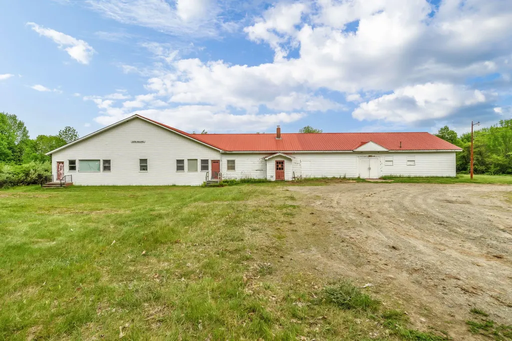 99 Easy Street Canaan ME 04924