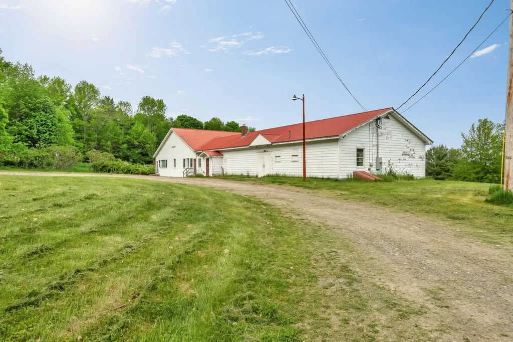 99 Easy Street Canaan ME 04924
