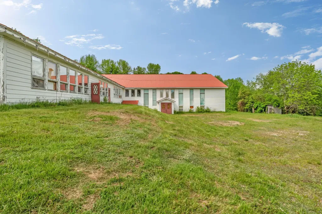 99 Easy Street Canaan ME 04924