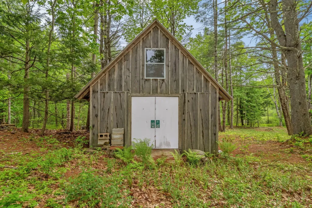99 Easy Street Canaan ME 04924