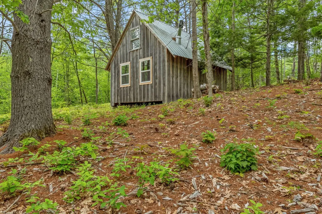 99 Easy Street Canaan ME 04924
